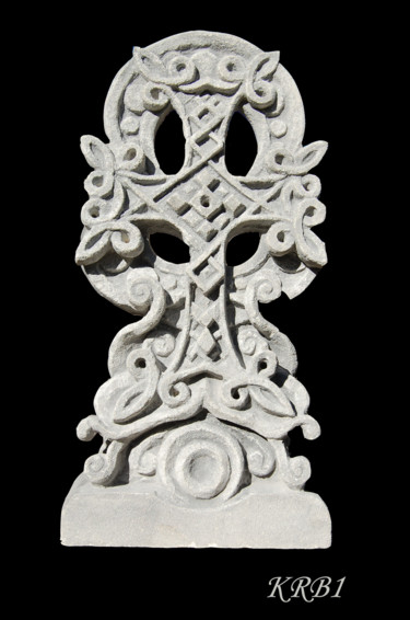 Sculpture titled "Khachkar Trinité" by Nicolas Bouriot (KRB1), Original Artwork, Stone