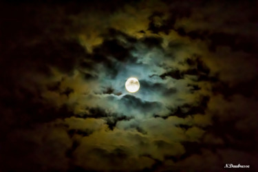 Photographie intitulée "Moonlight no 1" par Nicolas Daubresse, Œuvre d'art originale, Photographie manipulée