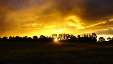 Fotografía titulada ""Coucher du soleil"" por Nicolas David Correa, Obra de arte original