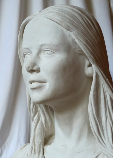 Sculpture titled "Oria" by Nicolas Gheur, Original Artwork, Plaster