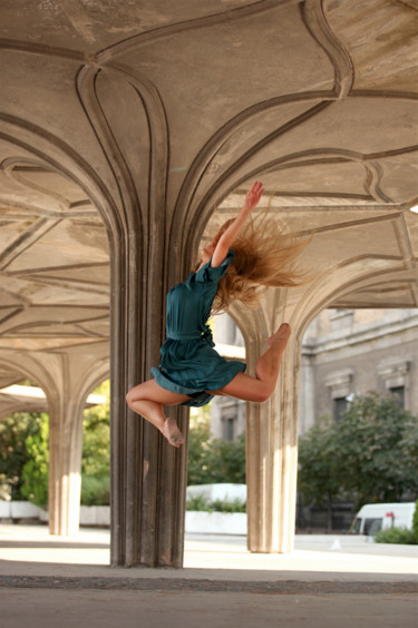 Fotografía titulada "jump" por Nicolas Ipiña, Obra de arte original