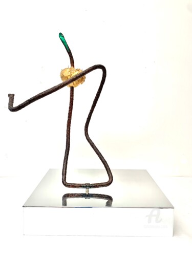 Скульптура под названием "Un coeur en or" - Nicolas Volle, Подлинное произведение искусства, Металлы