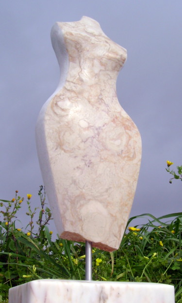 Sculpture titled "Feminino XXIII" by Nicolau Campos, Original Artwork, Stone