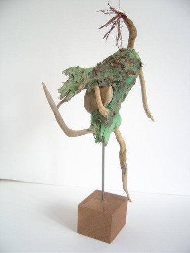 Sculpture intitulée "femme robe verte" par Nicole Agoutin, Œuvre d'art originale