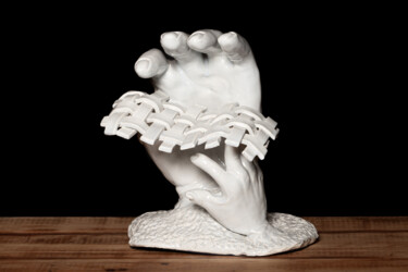 Sculpture titled "Tisser sa vie" by Nicole Lemieux, Original Artwork, Terra cotta
