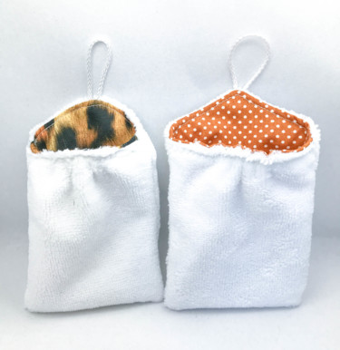 设计 标题为“Mini gants à démaqu…” 由Un Monde Nomade, 原创艺术品, 饰品