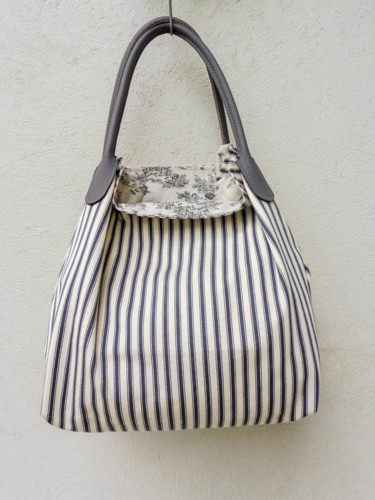 Design intitolato "Sac shopping "Mimiz…" da Un Monde Nomade, Opera d'arte originale, Accessori