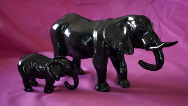 Sculpture intitulée "Eléphant noir" par Hélène Niel, Œuvre d'art originale, Céramique