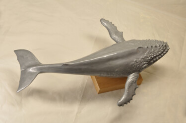 Sculptuur getiteld "Whale" door Veronika Bernard, Origineel Kunstwerk, Hars