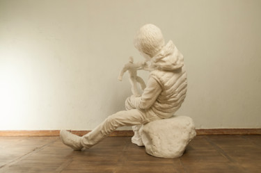 Sculpture intitulée "Robot-boy" par Veronika Bernard, Œuvre d'art originale, Résine