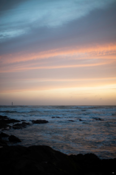 Photographie intitulée "Phare Far Away II" par Nikam Zeiss, Œuvre d'art originale, Photographie numérique