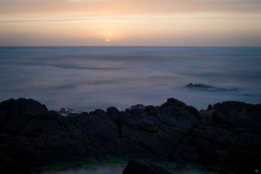 Fotografia intitulada "La mer au-dessus du…" por Nikam Zeiss, Obras de arte originais, Fotografia digital