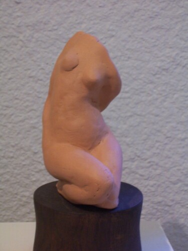 Sculpture intitulée "un torso" par Hélène Guinand, Œuvre d'art originale, Céramique