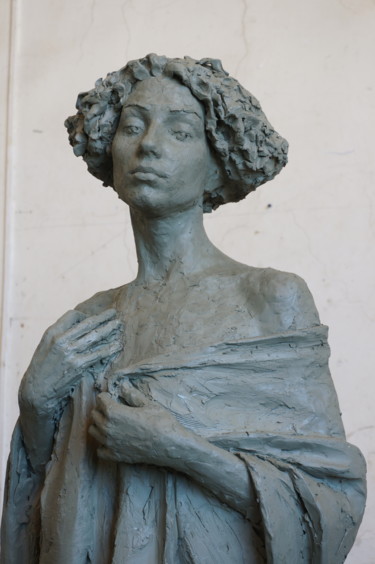 Skulptur mit dem Titel "Portrait with hands." von Nikolai Shatalov, Original-Kunstwerk, Ton