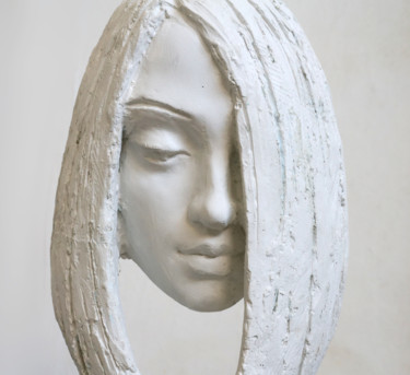 Skulptur mit dem Titel "Woman's head." von Nikolai Shatalov, Original-Kunstwerk, Polymer Ton