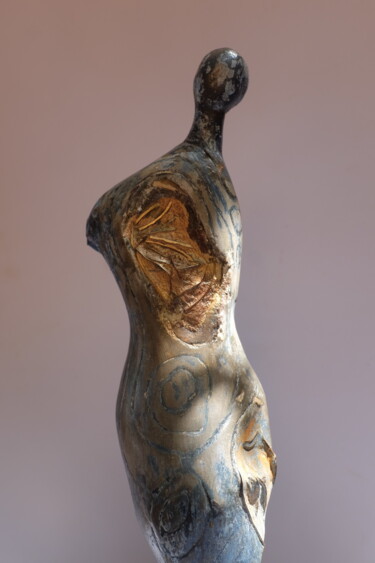 Sculpture intitulée ""Aylie"" par Nilupul Jayathunga, Œuvre d'art originale, Béton