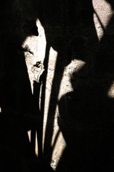 Фотография под названием "sombreado 2- pareid…" - Nino Rocha Fotografia, Подлинное произведение искусства, Цифровая фотограф…