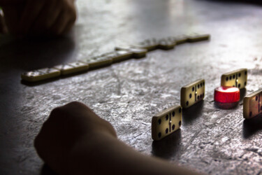 Fotografia intitulada "mesa de jogo." por Nino Rocha Fotografia, Obras de arte originais, Fotografia digital