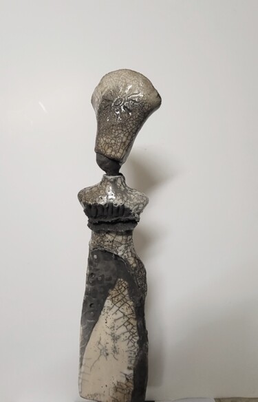 "raku porcel" başlıklı Heykel Marie Juge tarafından, Orijinal sanat, Seramik Metal üzerine monte edilmiş