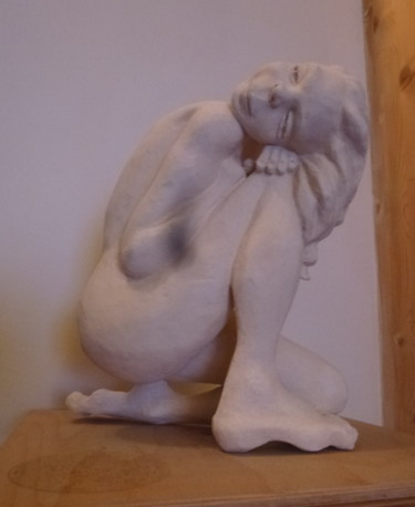 Sculptuur getiteld "Nue" door Chrysanthou, Origineel Kunstwerk, Steen