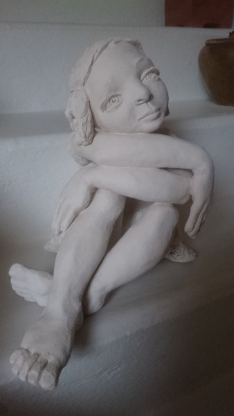 Скульптура под названием "Enfant" - Chrysanthou, Подлинное произведение искусства, Глина