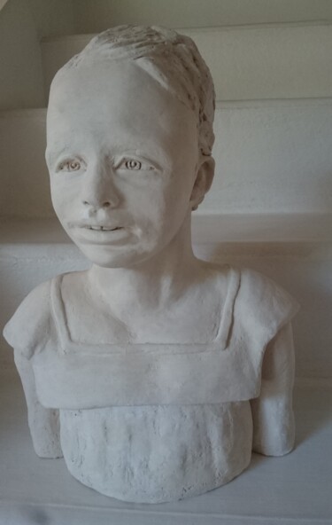 Sculpture titled "Enfant fillette" by Chrysanthou, Original Artwork, Clay