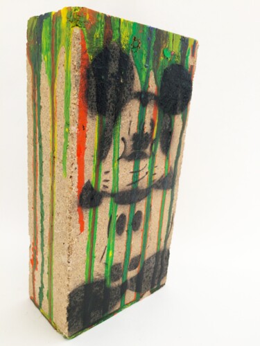 "Mickey Brique" başlıklı Heykel Nobody tarafından, Orijinal sanat, Taş