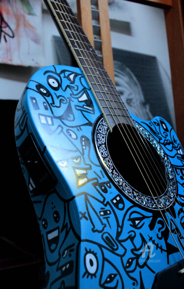 Design intitulée "Guitare semi acoust…" par Art De Noé, Œuvre d'art originale