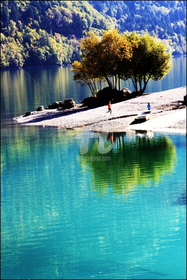 Fotografia intitolato "Molveno lake" da Noelle9, Opera d'arte originale