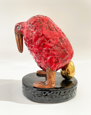 Skulptur mit dem Titel "Magic Birt with Gol…" von Nora Blazeviciute, Original-Kunstwerk, Keramik