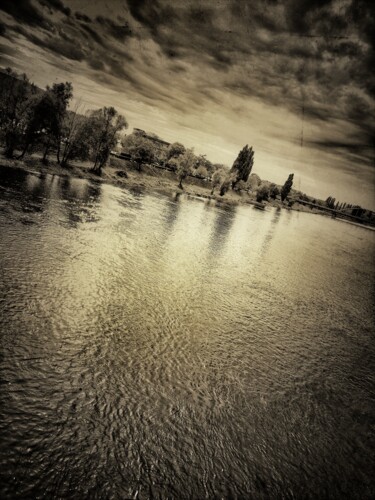 Photographie intitulée "River" par Maksym Syrota, Œuvre d'art originale, Photographie manipulée