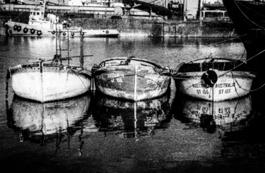 Fotografia intitulada "three boats brothers" por Walkingsea, Obras de arte originais