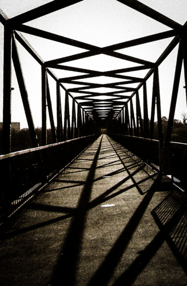 Fotografia intitulada "bridgeing..." por Walkingsea, Obras de arte originais