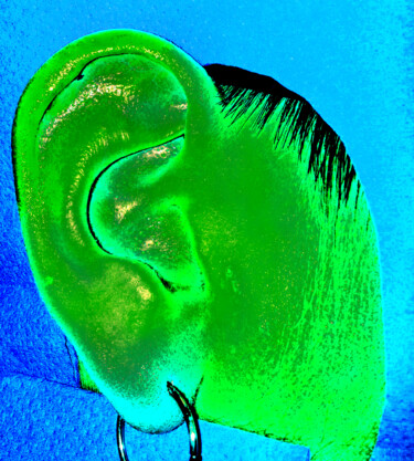 Fotografie getiteld "Juste l'oreille" door Nyarlathotep, Origineel Kunstwerk, Digitale fotografie