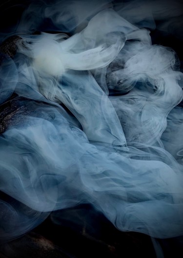 Photographie intitulée "Smokey fog" par Anthony Hochet, Œuvre d'art originale, Photographie numérique