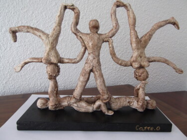 Sculpture titled "Au cirque" by Odette Carre (Etchevers M-J), Original Artwork, Polymer clay