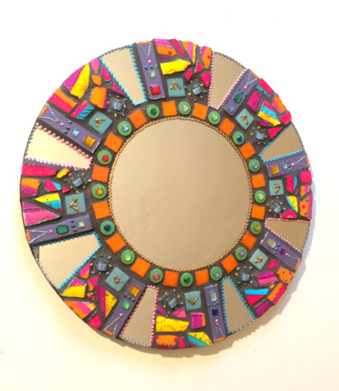 제목이 "miroir mosaïque ron…"인 디자인 Odile Maffone로, 원작, 도예 목재 패널에 장착됨