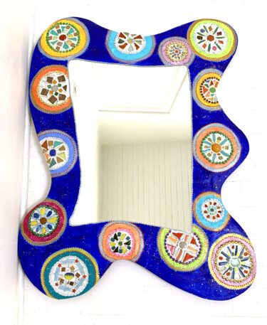 miroir mosaïque et peinture joyeuse " puzzle bleu -Pop Art " Design intitulée "miroir mosaïque et…" par Odile Maffone, Œuvre d'art originale, Meuble