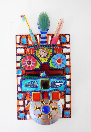 Sculpture titled "tableau recyclage "…" by Odile Maffone, Original Artwork, Acrylic Mounted on Wood Panel