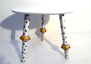 Diseño titulada "table vintage "banq…" por Odile Maffone, Obra de arte original, Accesorios