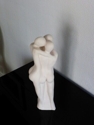 Sculpture intitulée "Confidences" par Odile Ulloa, Œuvre d'art originale