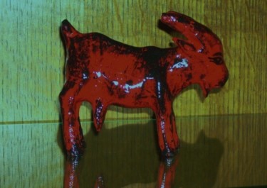 Sculpture intitulée "chèvre rouge" par Ogiers, Œuvre d'art originale, Papier