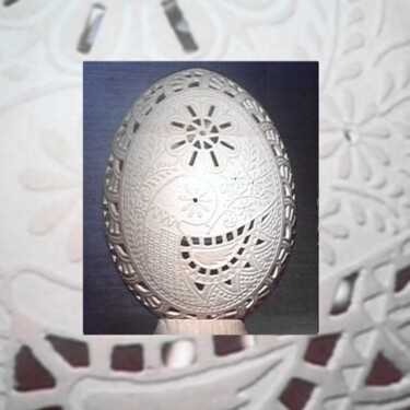 Ремесла под названием "Perforated egg" - Oksana Bilous, Подлинное произведение искусства