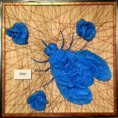 Скульптура под названием "Синяя Муха ." - Oleg Kuleshov, Подлинное произведение искусства, картон