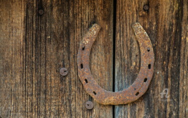 Photography titled "horseshoe for good…" by Oleg Marchak, Original Artwork, Digital Photography