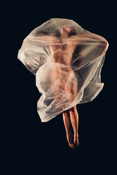 Photographie intitulée "Flying against all…" par Olga Sukhikh (Lolly Shine), Œuvre d'art originale, Photographie numérique M…