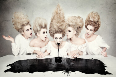 摄影 标题为“Gossip” 由Olga Volodina, 原创艺术品, 数码摄影