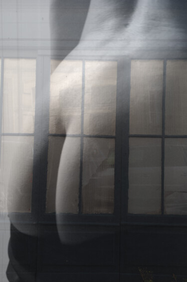 Photographie intitulée "6220 fesses de vitr…" par Oliv Berth, Œuvre d'art originale, Photographie manipulée