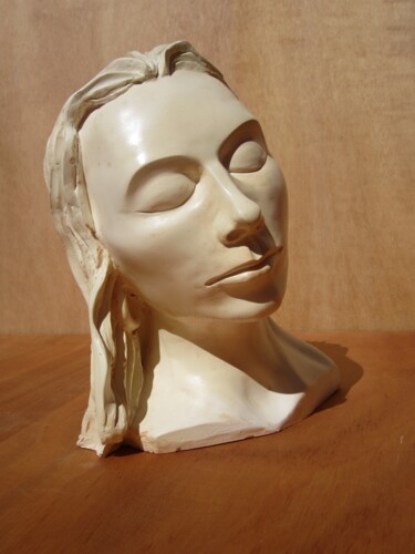 Skulptur mit dem Titel "Portrait de femme" von Olivier Boutin, Original-Kunstwerk, Gips