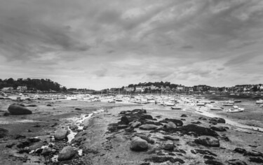 Photographie intitulée "Port de Trégastel" par Olivier Horen, Œuvre d'art originale